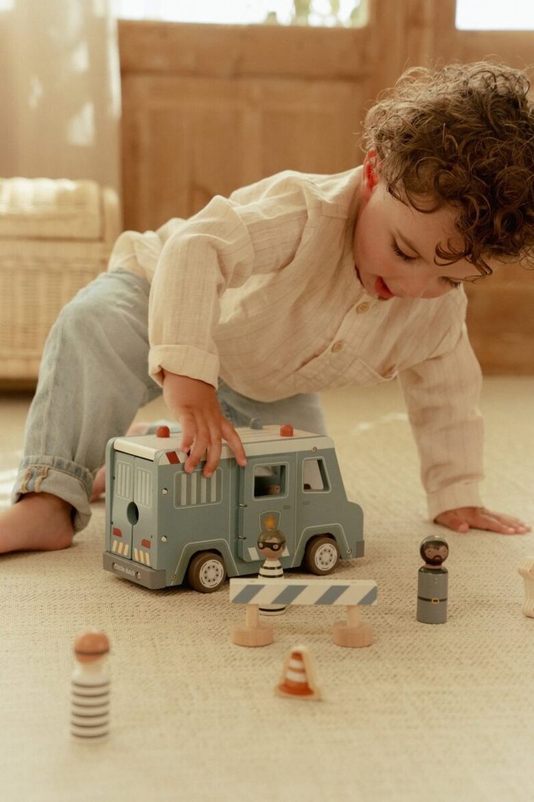 Little Dutch Police Van FSC 2541